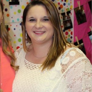 Meet your Posher, Cortney